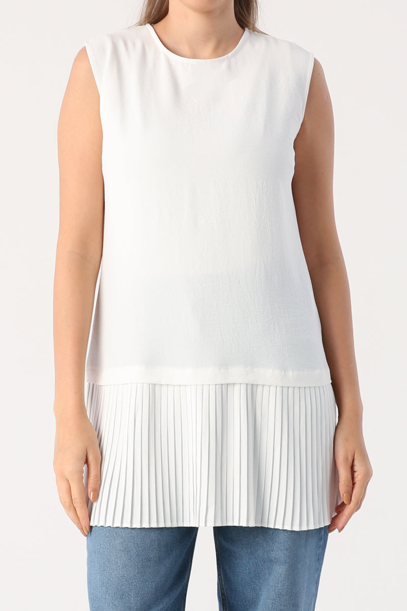 White Plissé Detailed Top