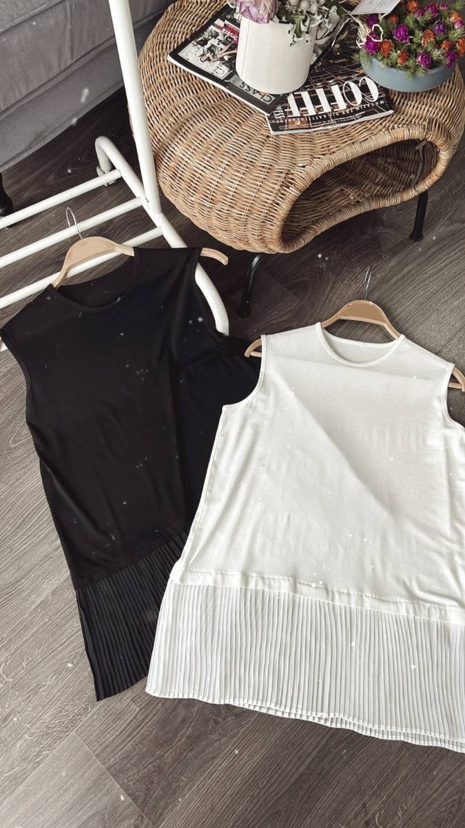 White Plissé Detailed Top